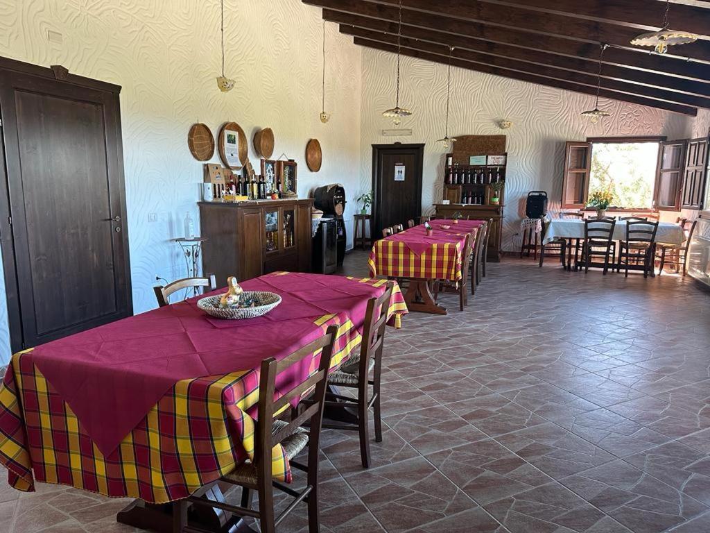Agriturismo La Fillirea Sant' Antonio di Santadi Exterior photo